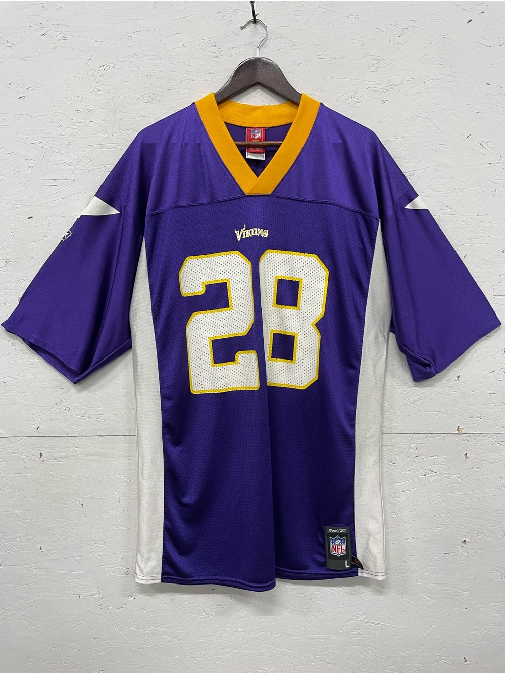 Vintage 00s Reebok Replica Minnesota Vikings Adrian Peterson Jersey, Size L